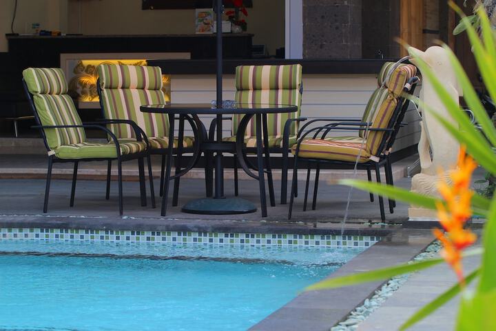 Pool Hotel