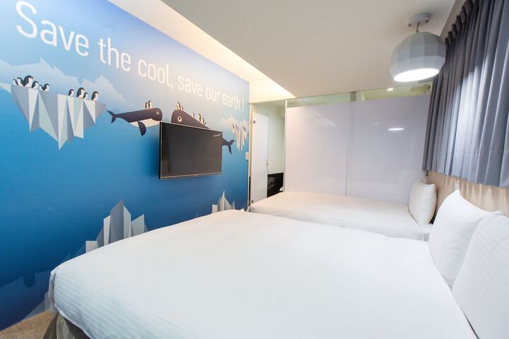 Room 29 of 66