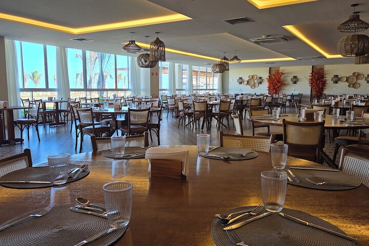 Dining 66 of 107