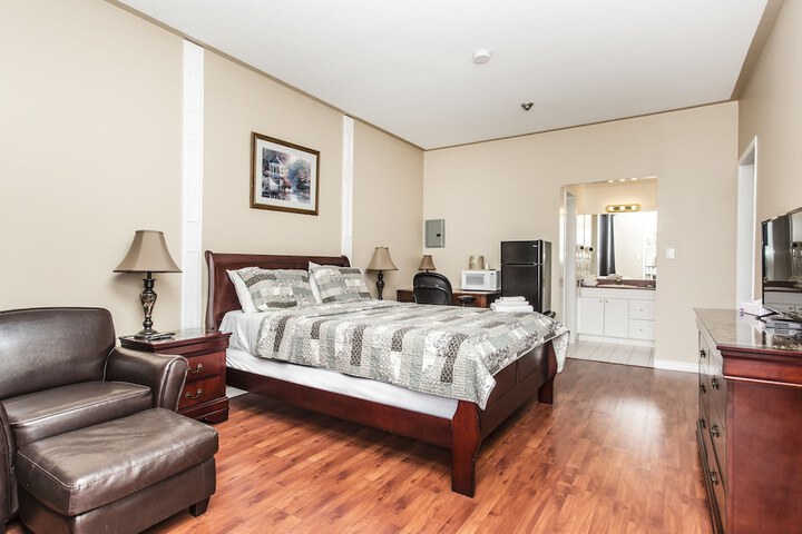 Room 14 of 15