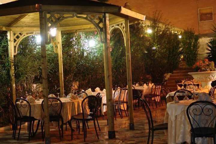 Dining 114 of 133
