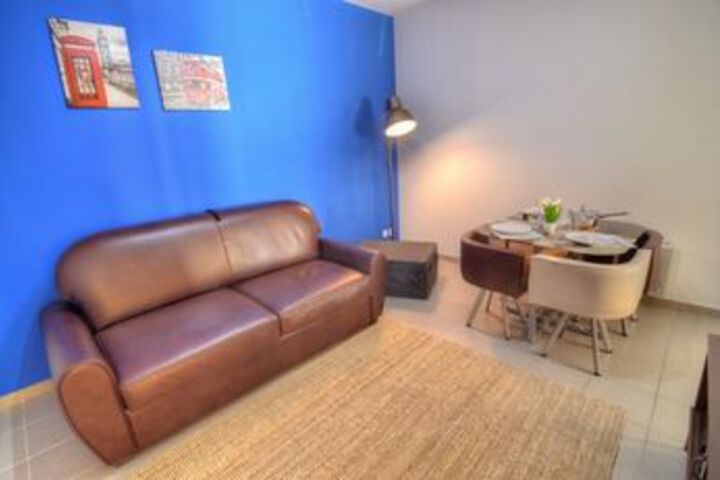 Room 21 of 21