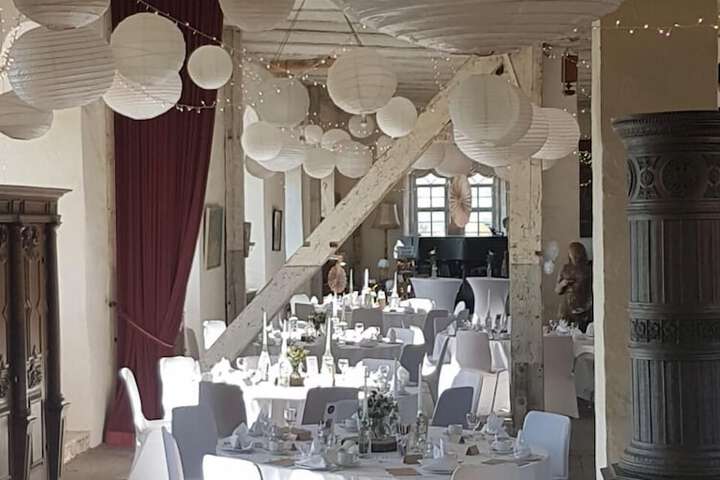 Ballroom/Hall 8 of 80
