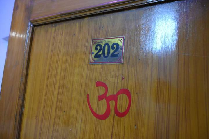 Room 19 of 106