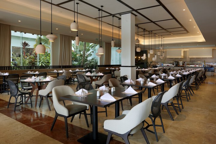Dining 143 of 223