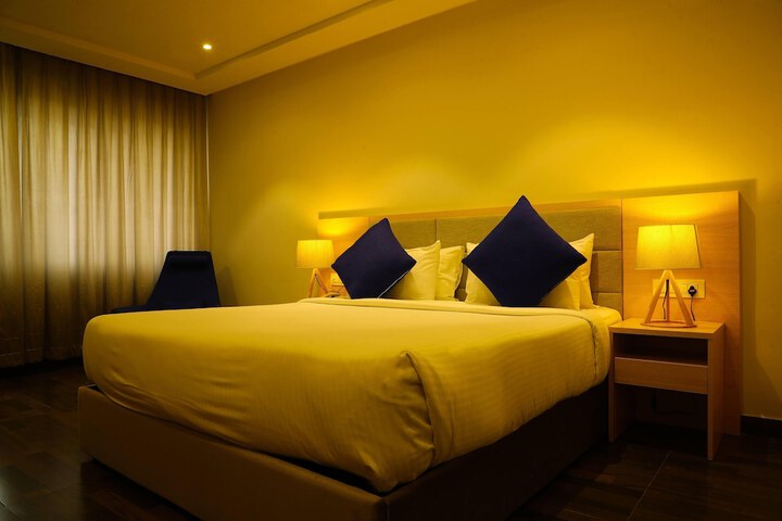 Room 9 of 46