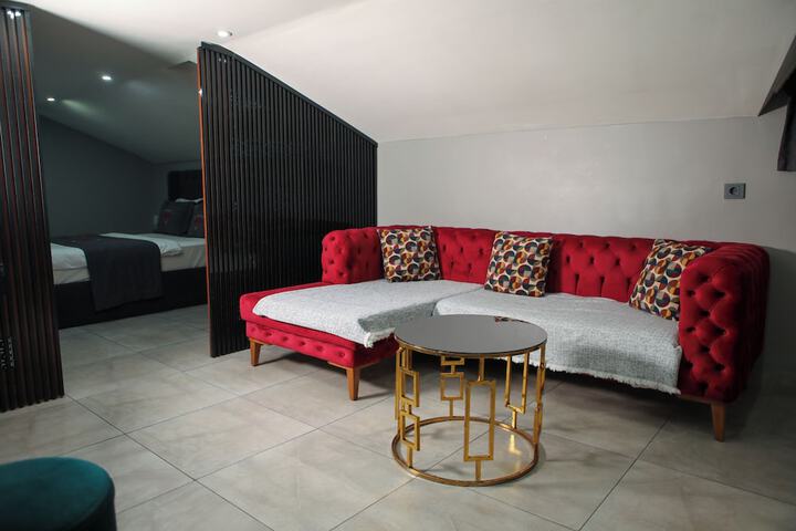 Room 35 of 49
