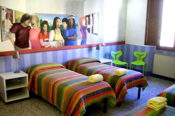Room 15 of 23