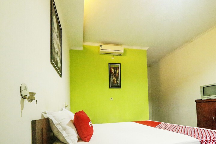 Room 14 of 25