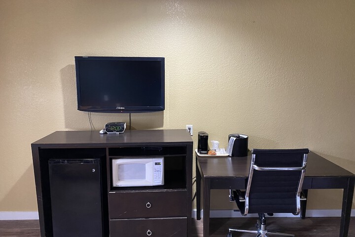 Room 7 of 23