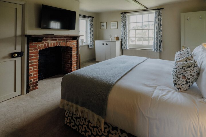 Room 13 of 32