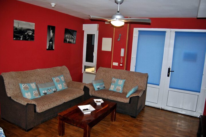 Room 103 of 181