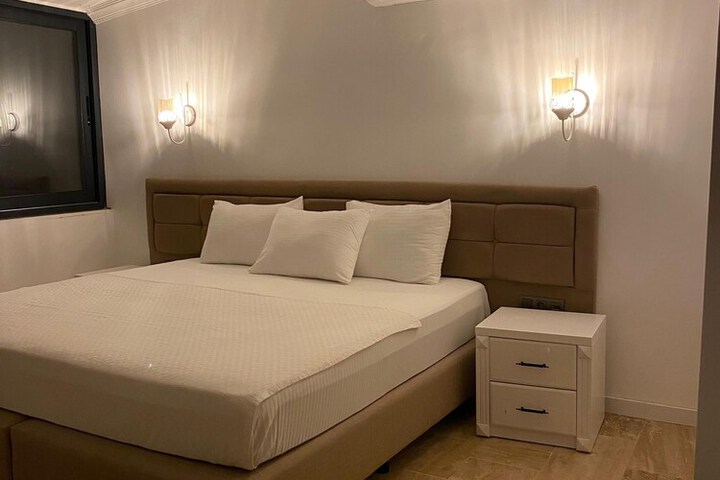 Room 3 of 19