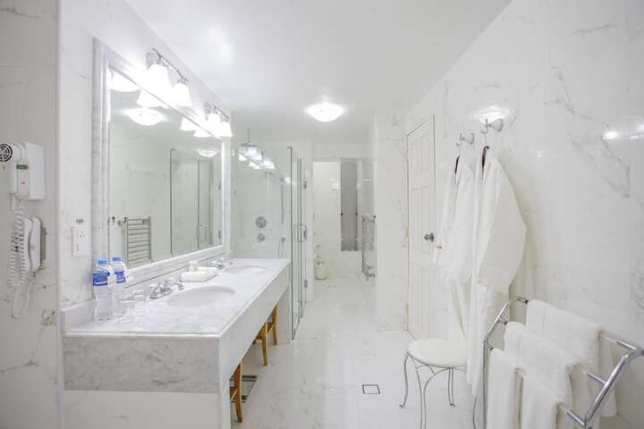 Bathroom Interior Photo