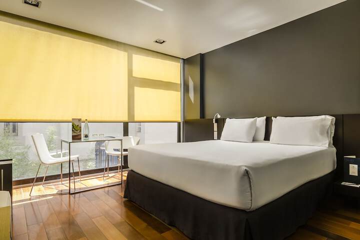 Room 10 of 61