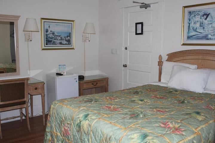 Room 12 of 39