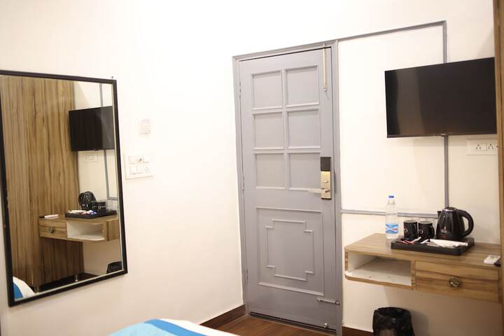 Room 6 of 47