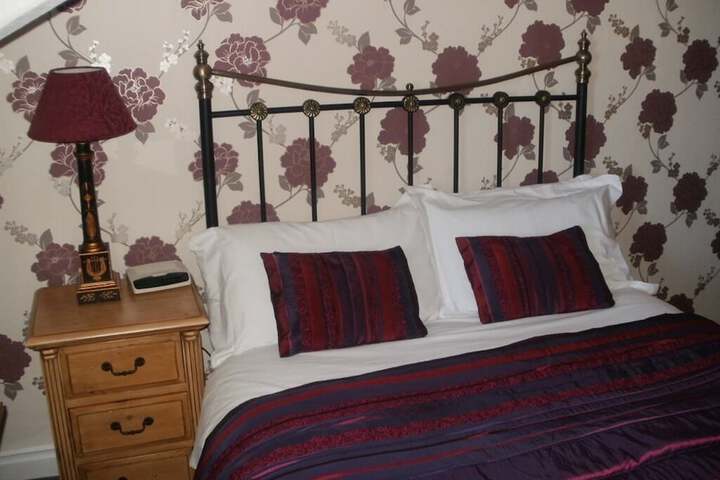 Room 10 of 22