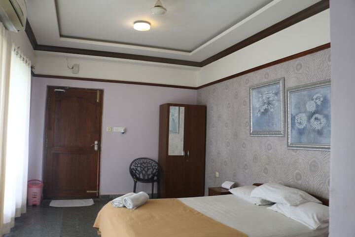 Room 13 of 47