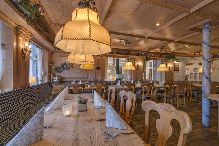 Dining Photos