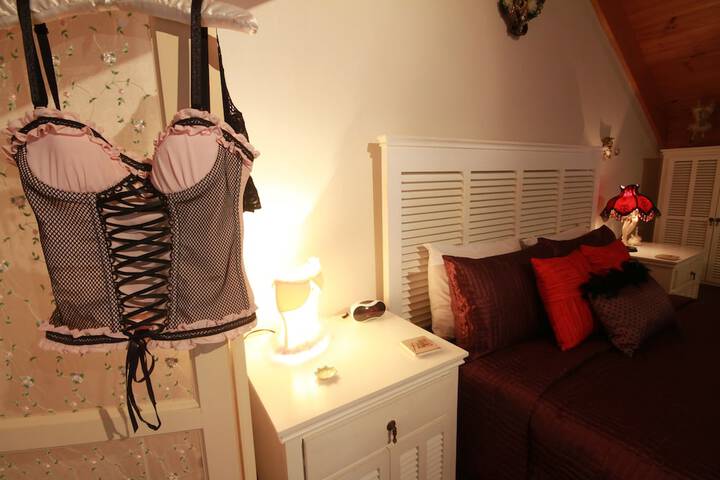 Room 18 of 45