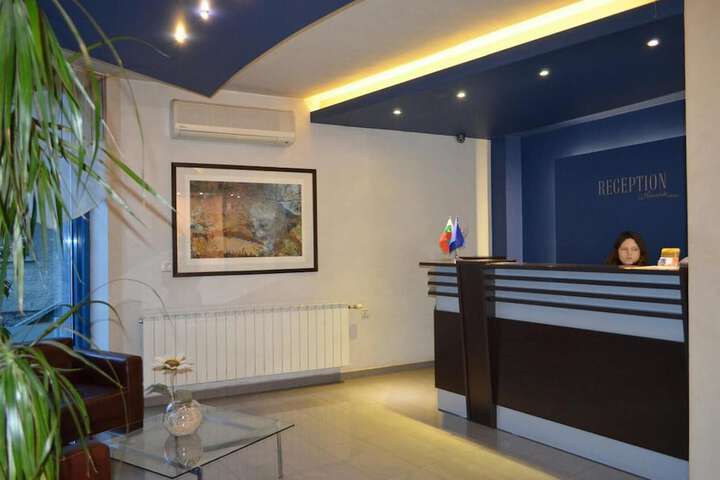 Hotel Interior 4 of 32