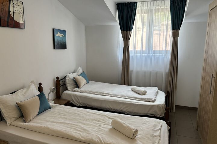 Room 20 of 109