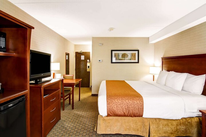 Room 20 of 33