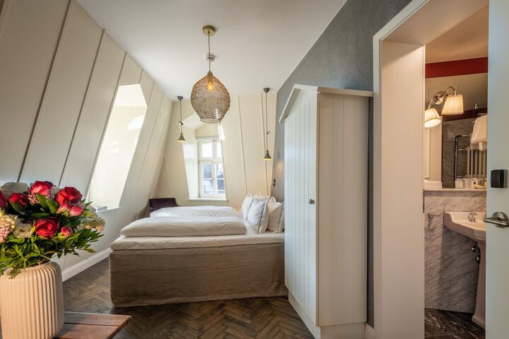 Room 29 of 72