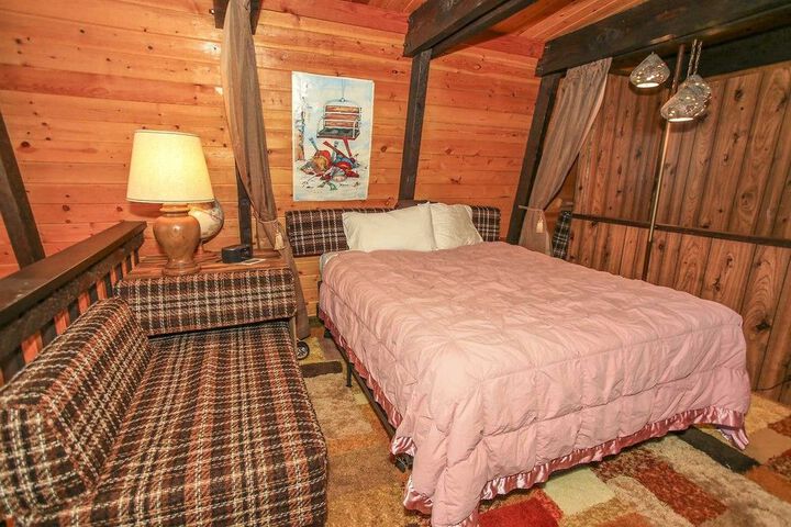 Room 8 of 26