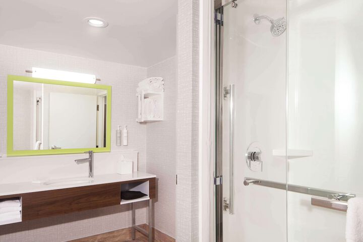Bathroom shower
