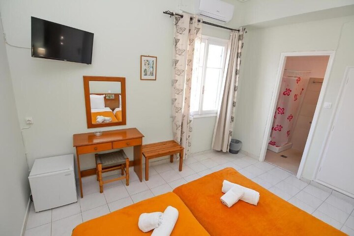 Room 19 of 29