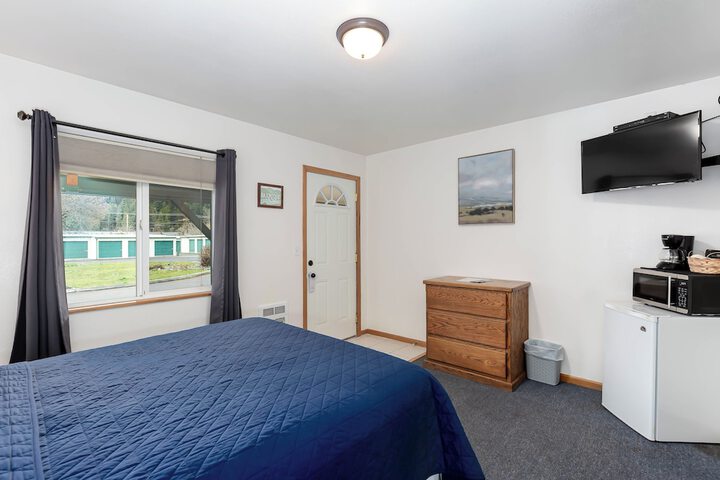 Room 6 of 30