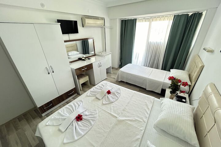 Room 3 of 26