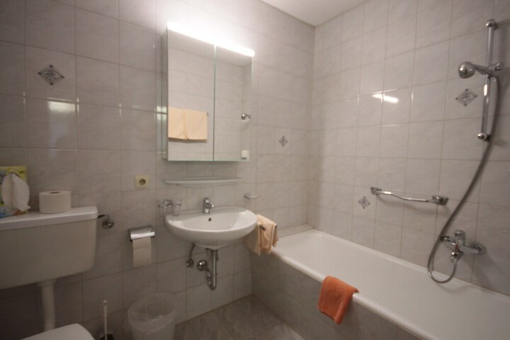 Room 16 of 23