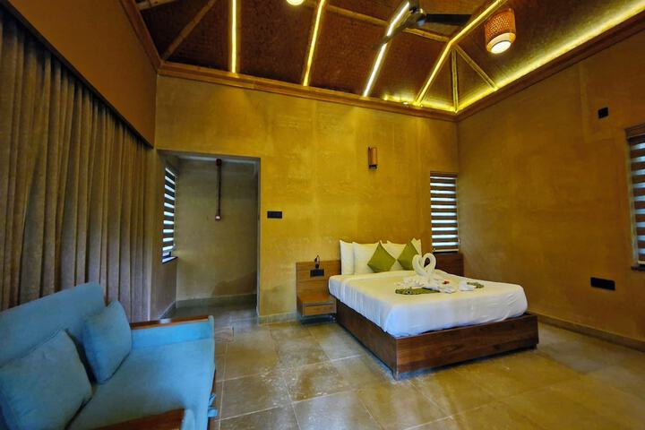 Room 3 of 36