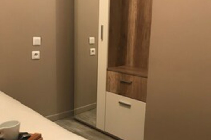 Room 18 of 21