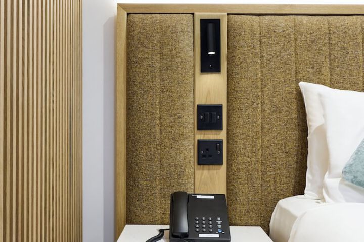 Room 25 of 62