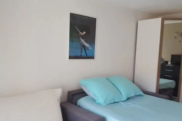 Room 3 of 19