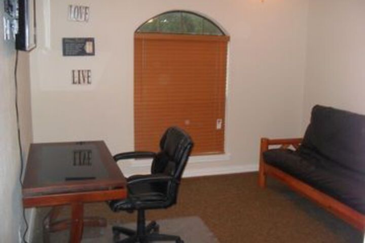 Room 7 of 14