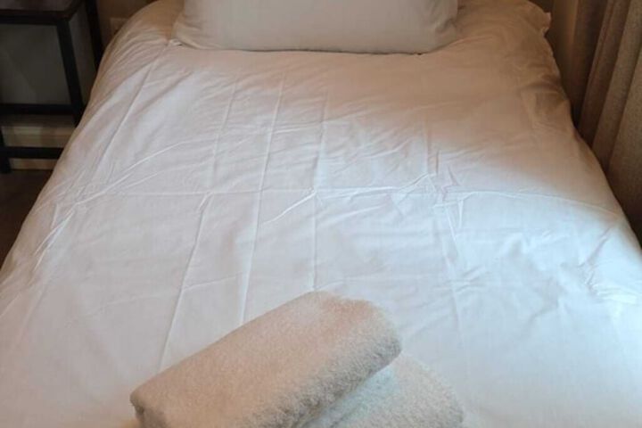 Room 4 of 26