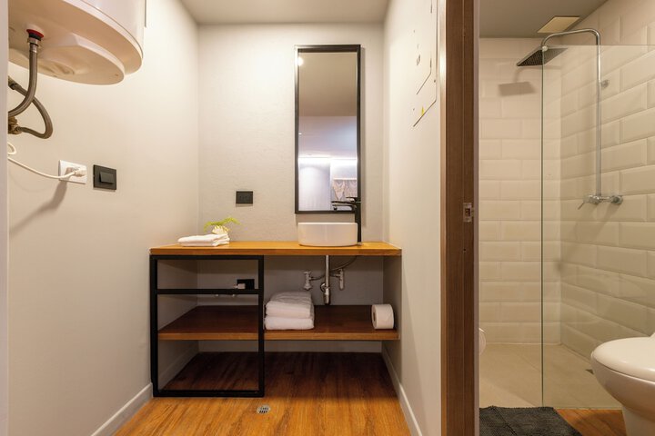 Room 184 of 199