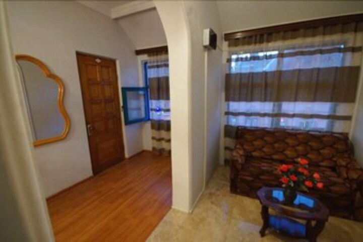 Room 37 of 42