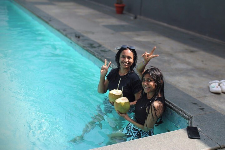 Pool 33 of 49