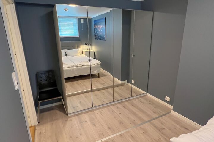 Room 5 of 159