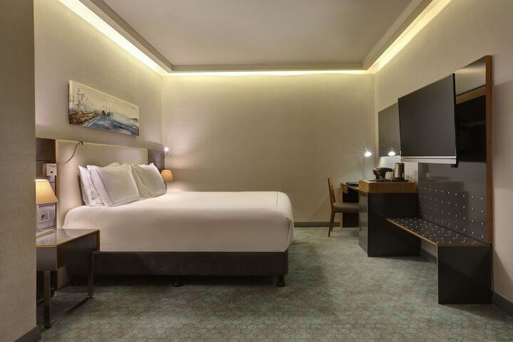 Room 18 of 59