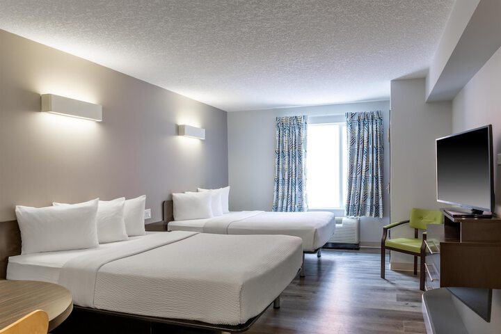 Room 20 of 49