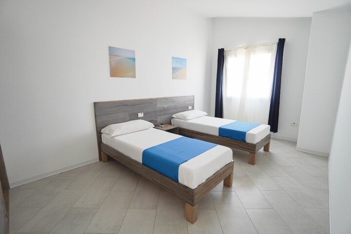 Room 9 of 71