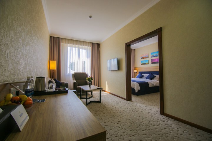 Room 10 of 47