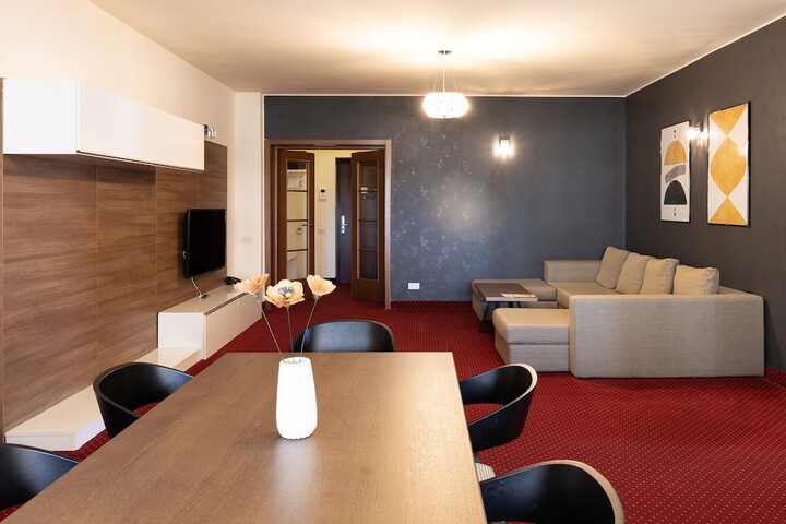 Room 41 of 108